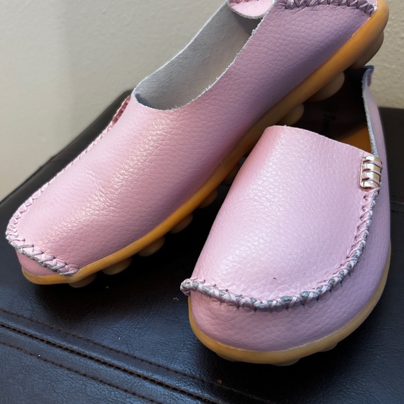 VenusCelia Women's Natural Comfort Walking Flat Loafer in Light Pink, Size 7 - Picture 14 of 14